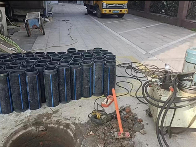 霍林郭勒PE置换管厂家 DN315置换管 非开挖管短管置换